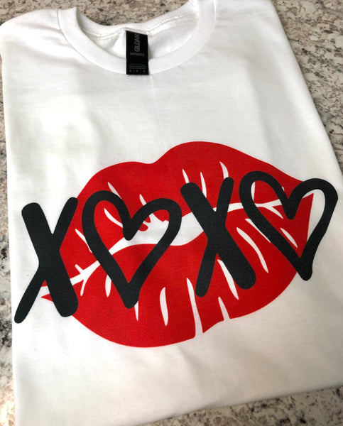 Lips Tee